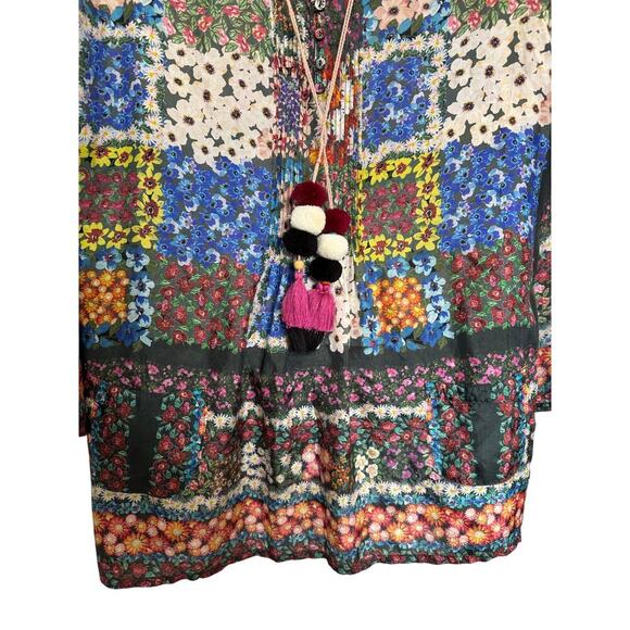 Johnny Was NWOT Daisy Floral Long Sleeve Top With Pompom Tassels Silk Size Small - Picture 6 of 15